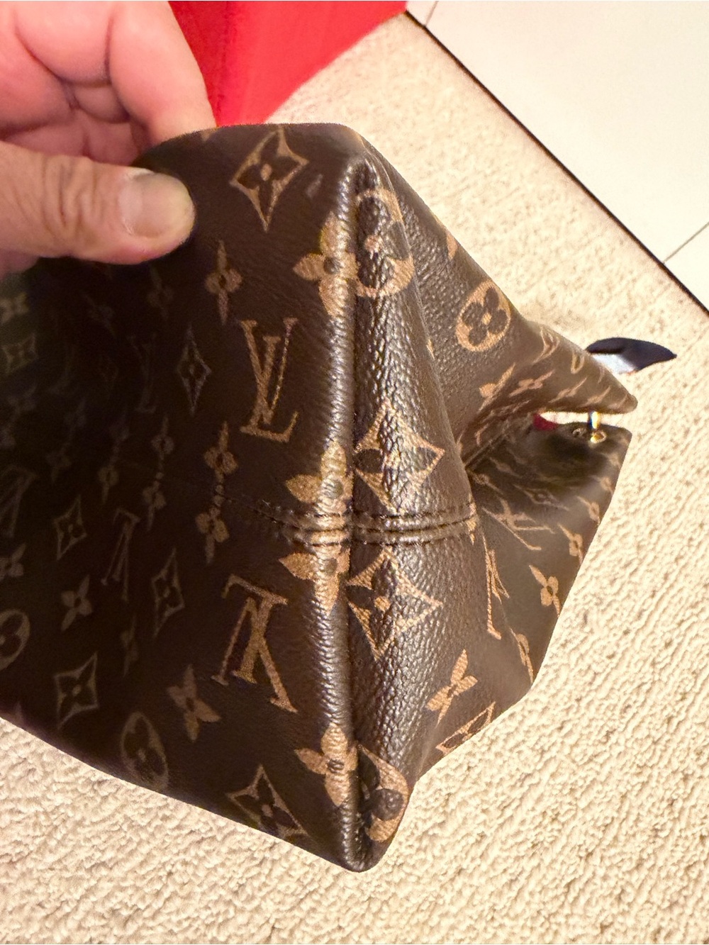 Louis Vuitton gracefull mm brand new never use  w/o  lv tag as my initial on it - Picture 6 of 7